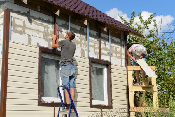 Cost of Handyman Siding Repair in Bloomington