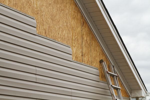 Loose Siding Replacement in Bloomington