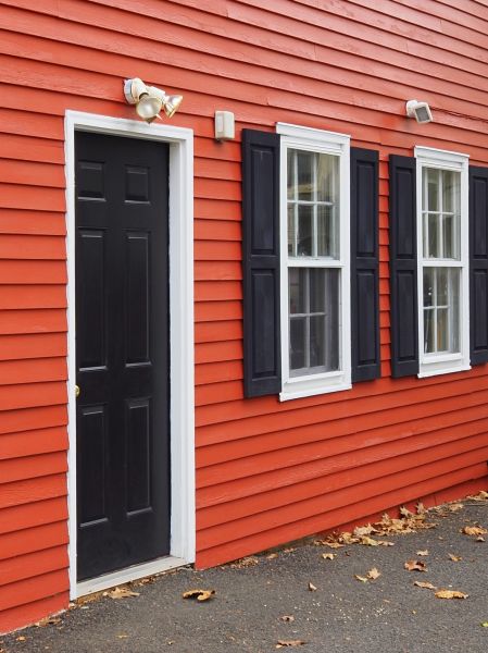 Cost of Red Vinyl Siding Installation in Bloomington