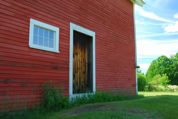 Wood Barn Siding Installation in Bloomington